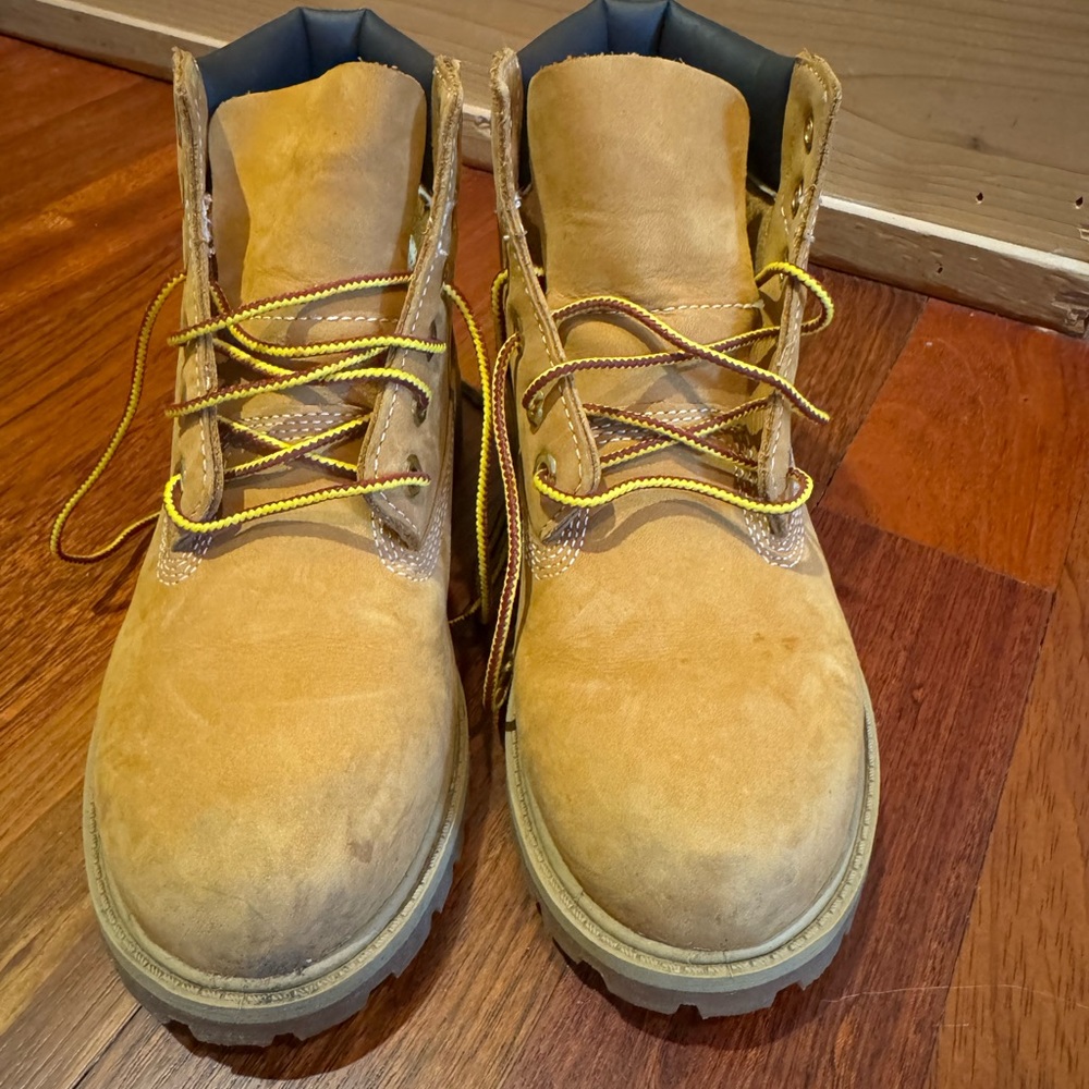 Timberlands boots , kids , size 1.5